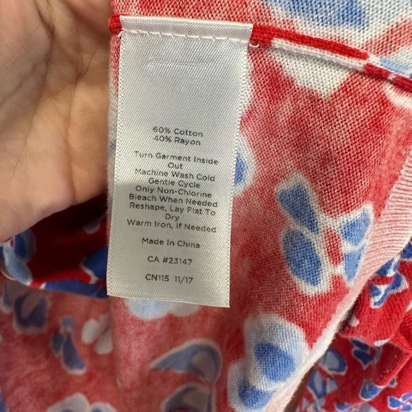 Talbots Floral Cardigan Women’s XL Red 3/4‎ Sleeve Retro 90’s Inspired Y2k - Picture 11 of 11